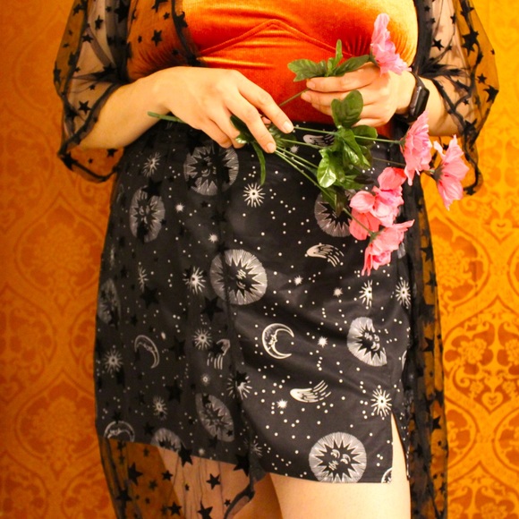 Plus Size Sun and Moon Skirt - Picture 1 of 2
